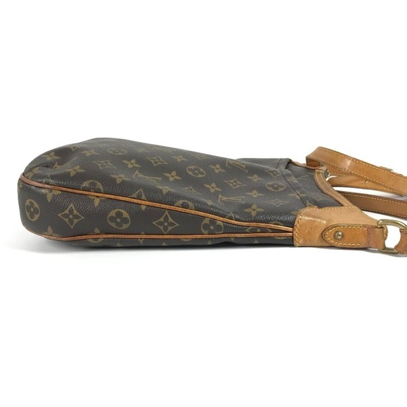 LOUIS VUITTON Brown Monogram Canvas Pochette Shoulder Bag - Picture 4 of 16